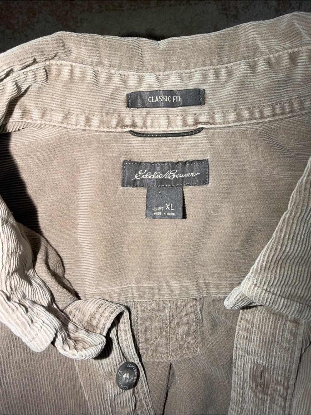 Eddie Bauer Corduroy Button Down (XL) - Picture 2 of 6